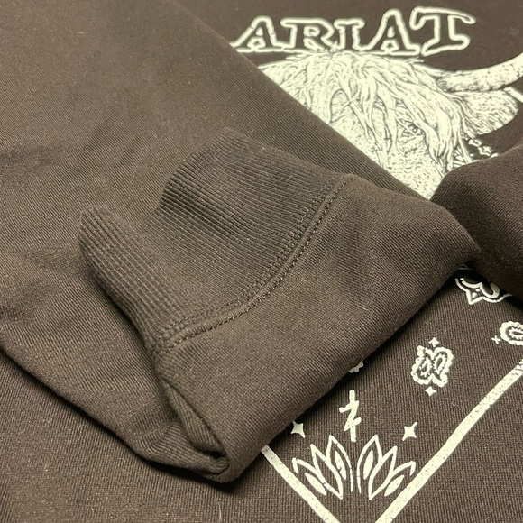 Ariat Women’s Taurus Oversized Crew Sweatshirt Western Highland Cow Sz L - Picture 6 of 11